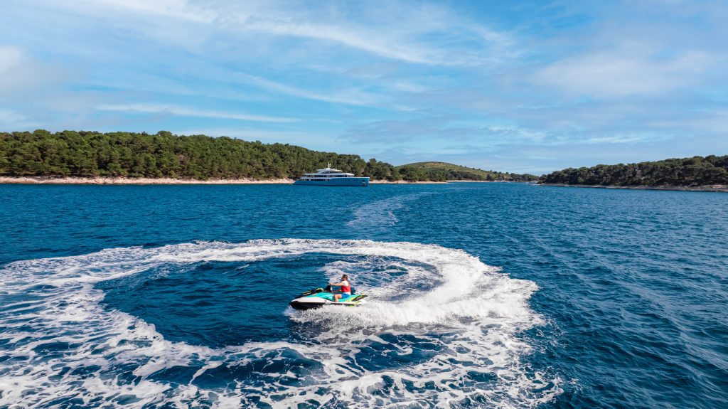 566518216-ohana-water-sports-2 566518216-ohana-water-sports-2